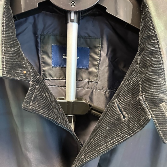 FACONNABLE RAIN COAT….VERY DURABLE AND WARM IN A WET COLD RAIN…FITS L/XL/XXL - Picture 4 of 8